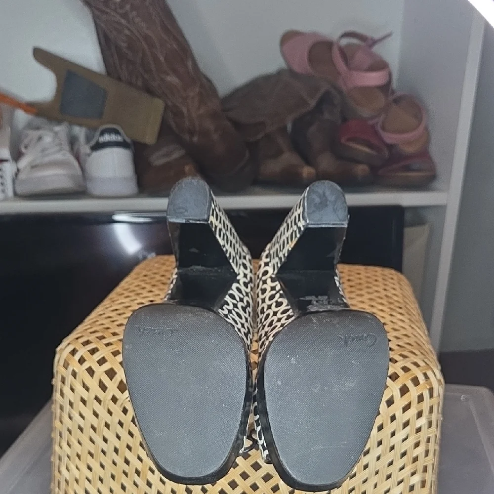Coach Black and White Patterned Heels - Picture 5 of 5